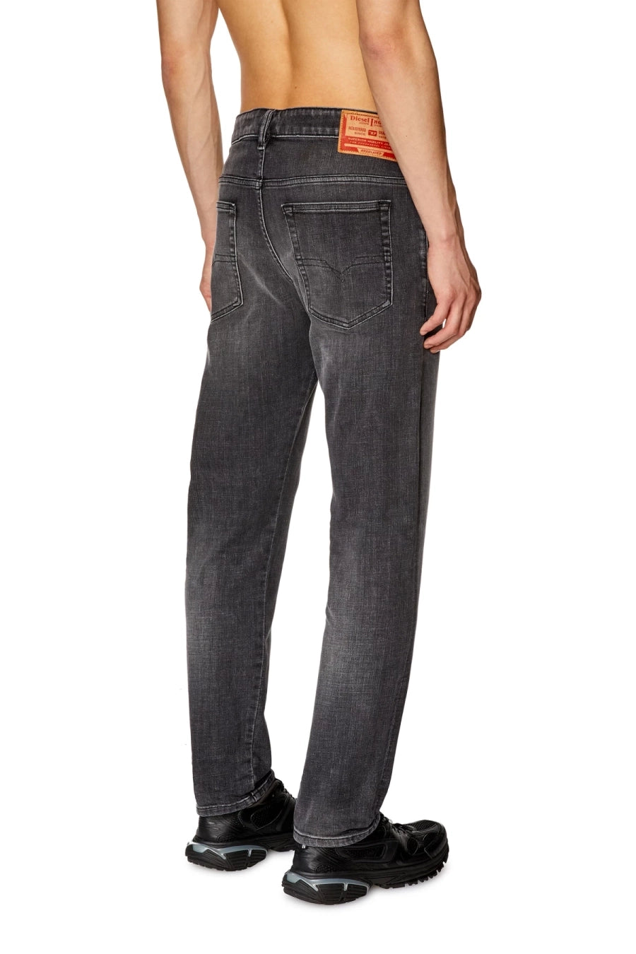 Diesel D-Yennox Tapered Dark Grey Jeans - 09G82 #drkruger #dr.kruger #dr kruger