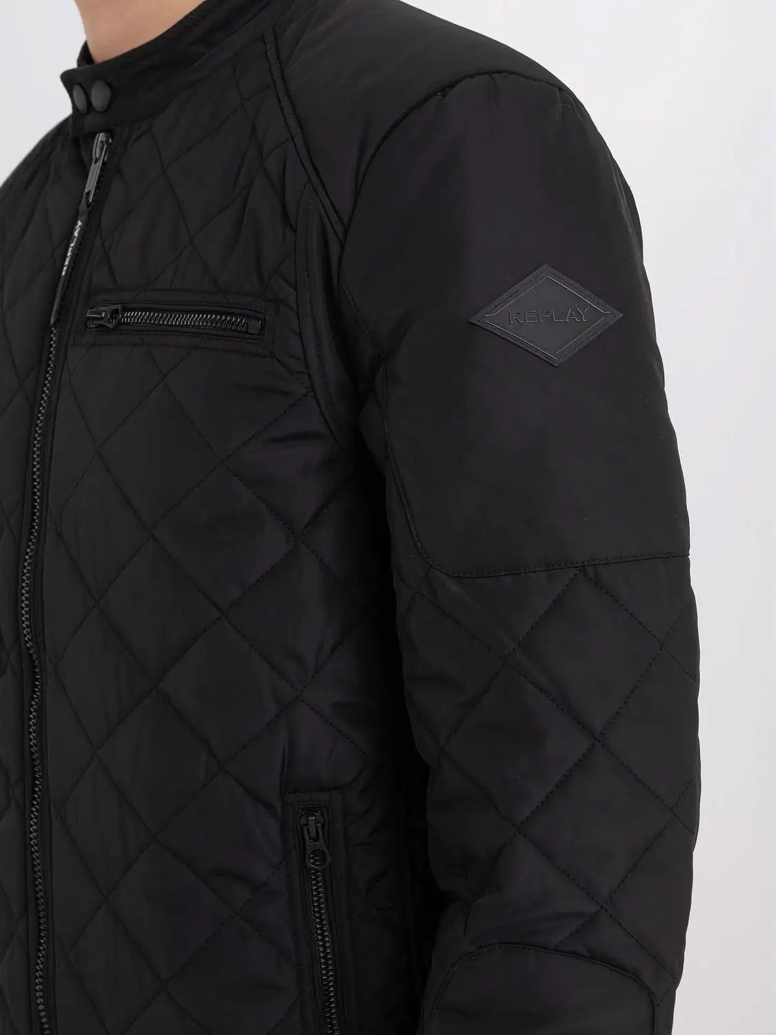 Replay Short Quilted Jacket Black - M8000.000.84442