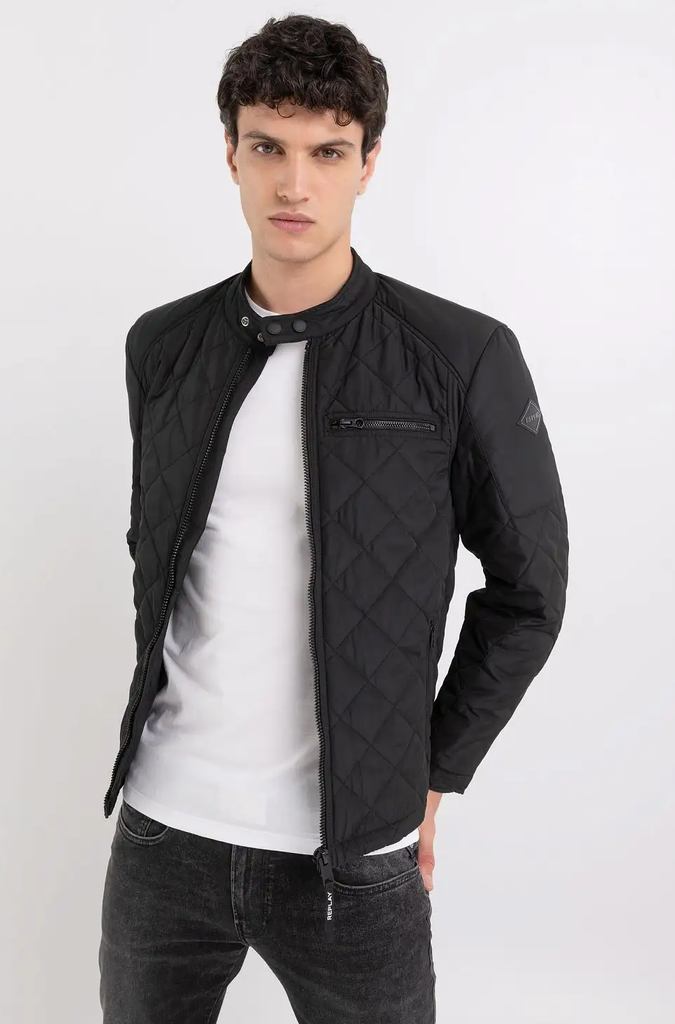 Replay Short Quilted Jacket Black - M8000.000.84442