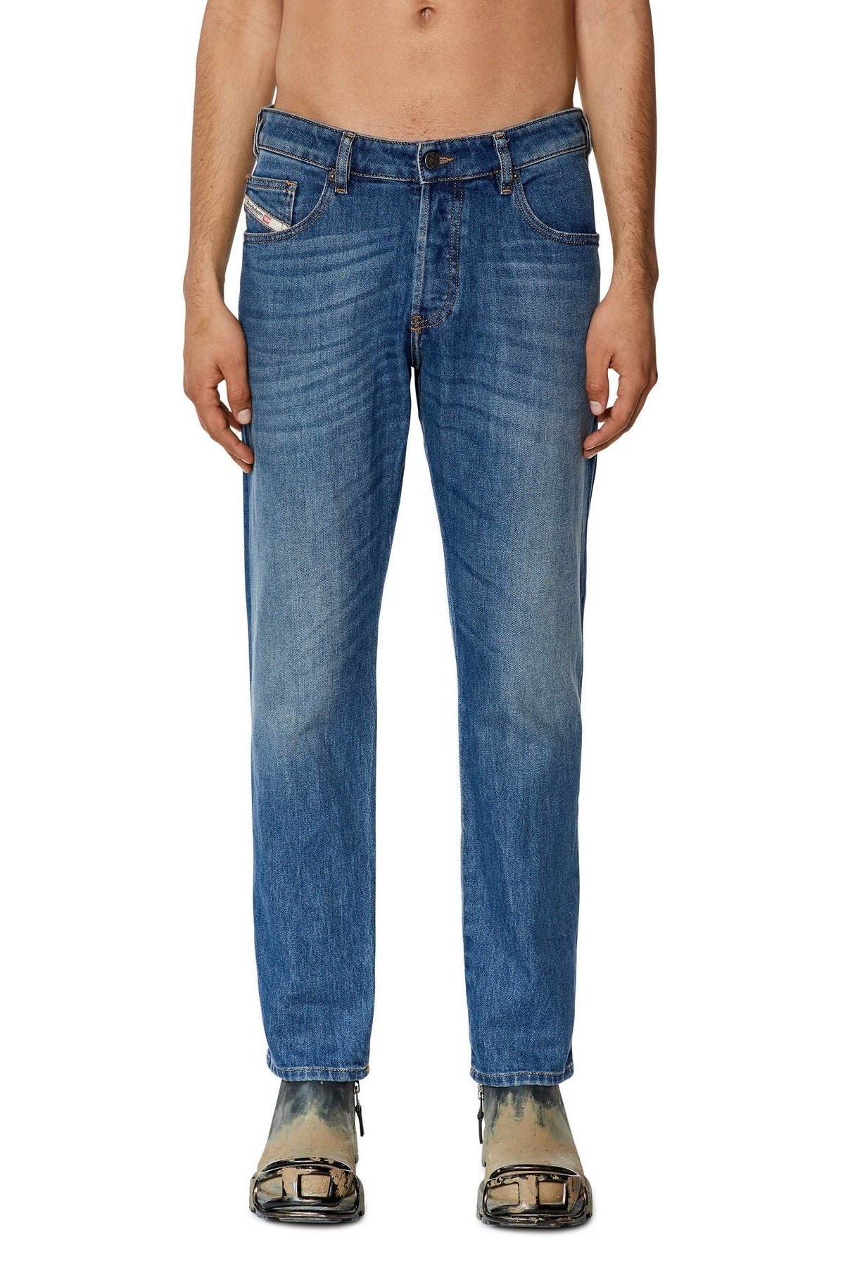 Diesel D-Yennox Tapered Medium Blue Jeans - 09G83