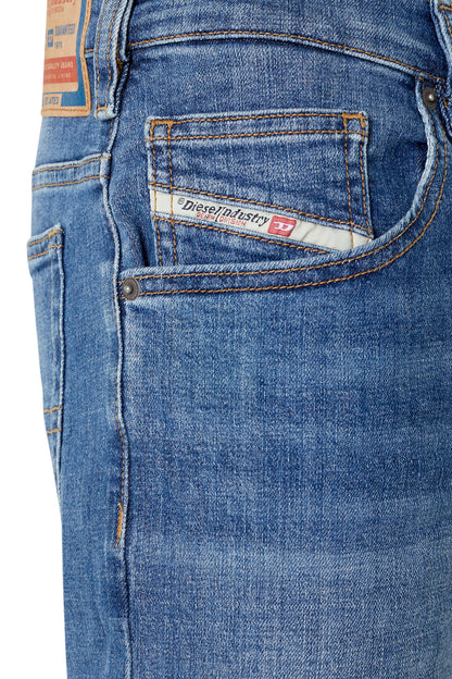 Diesel D-Yennox 0IHAT Tapered Medium Blue Jeans