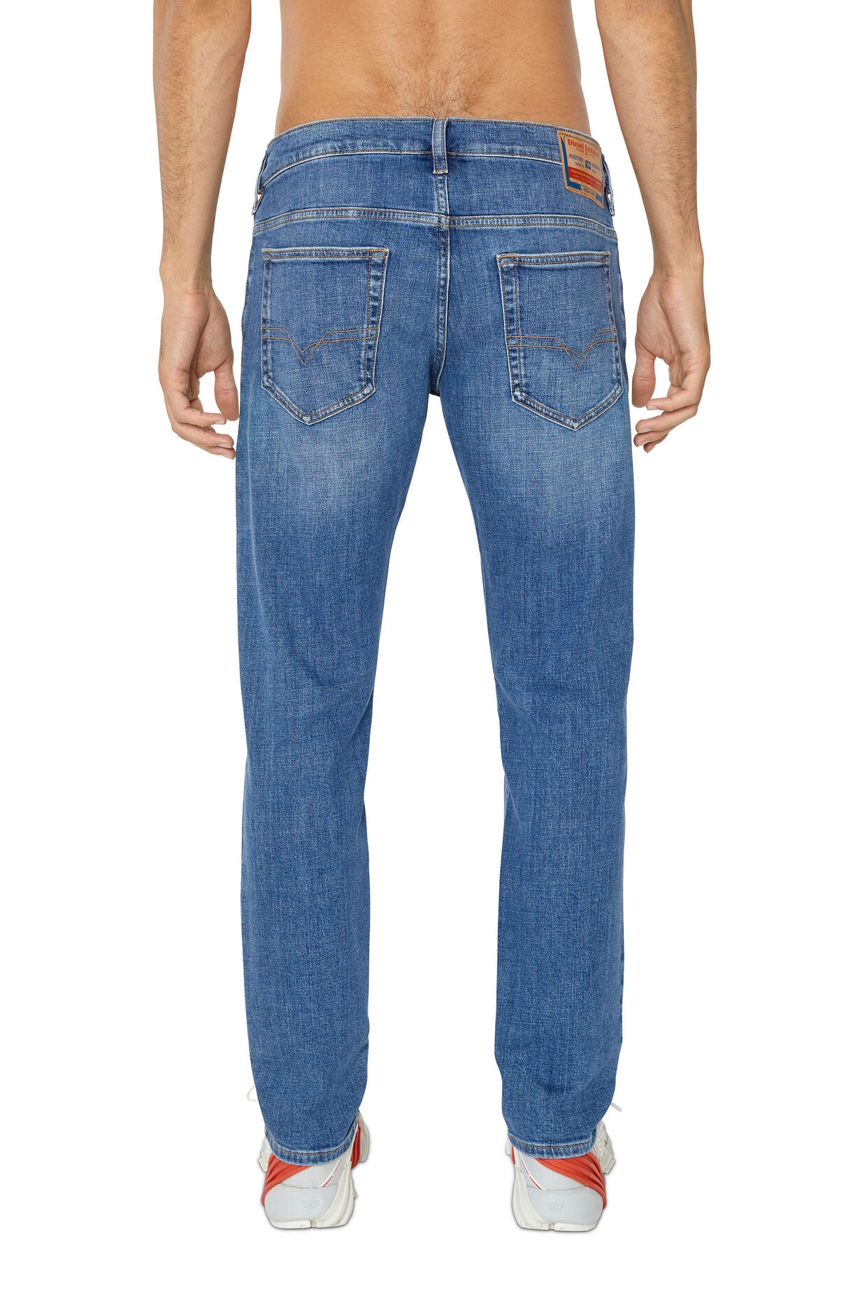 Diesel D-Yennox 0IHAT Tapered Medium Blue Jeans