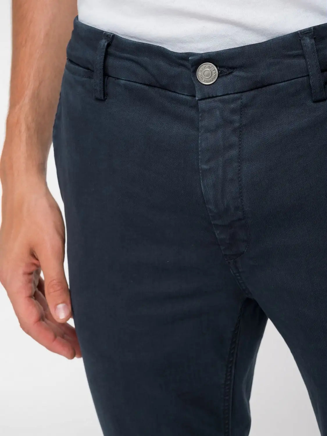 Replay Slim Fit Hyperflex X-Lite Zeumar Chino Blue Jeans - M9627L.000.8366197